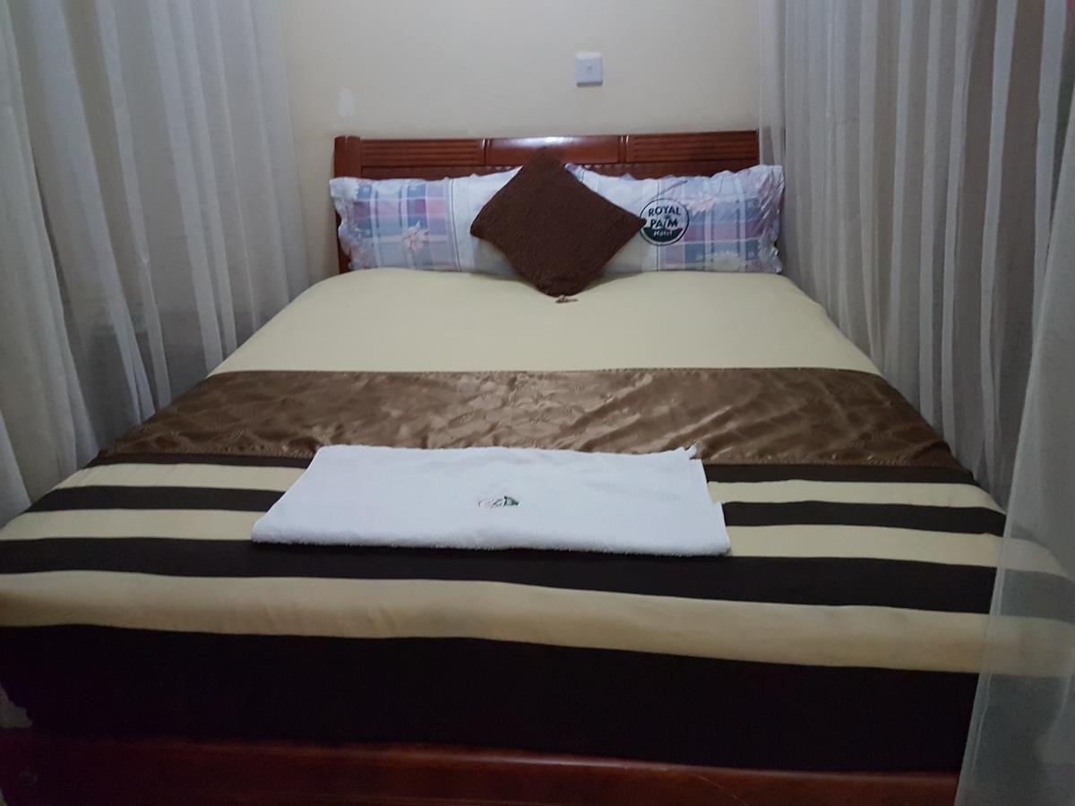Royal Palm Hotel And Suites Nakuru Buitenkant foto